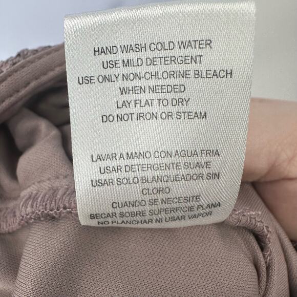 Speechless Purple Lace Mini Shift Dress Juniors S Keyhole Back Lined Scallop Hem - Picture 9 of 9